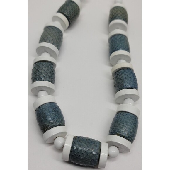 5 Vtg Wood & Seashell Tropical Fashion Beaded Necklace lot Handmade Layered Boho - Picture 2 of 15